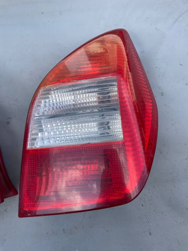 Фонарь стоп задній правий Citroen C2