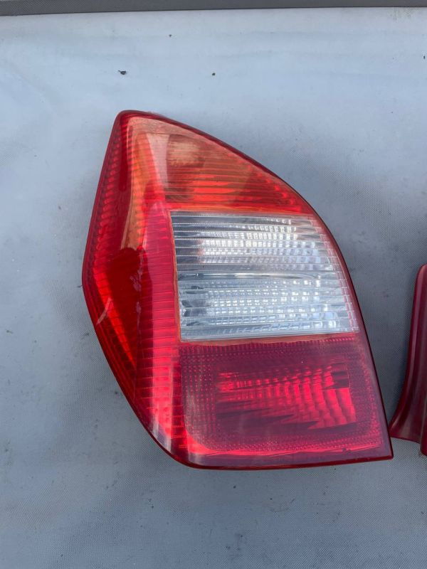 Фонарь стоп задній правий Citroen C2