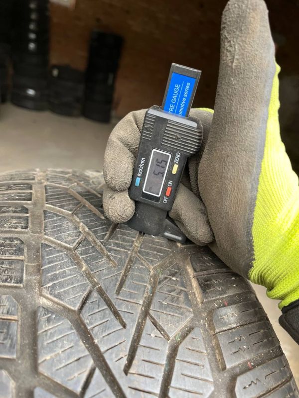 Шини комплект SEMPERIT SPEED-GRIP 2 215/60/R17 зима резина