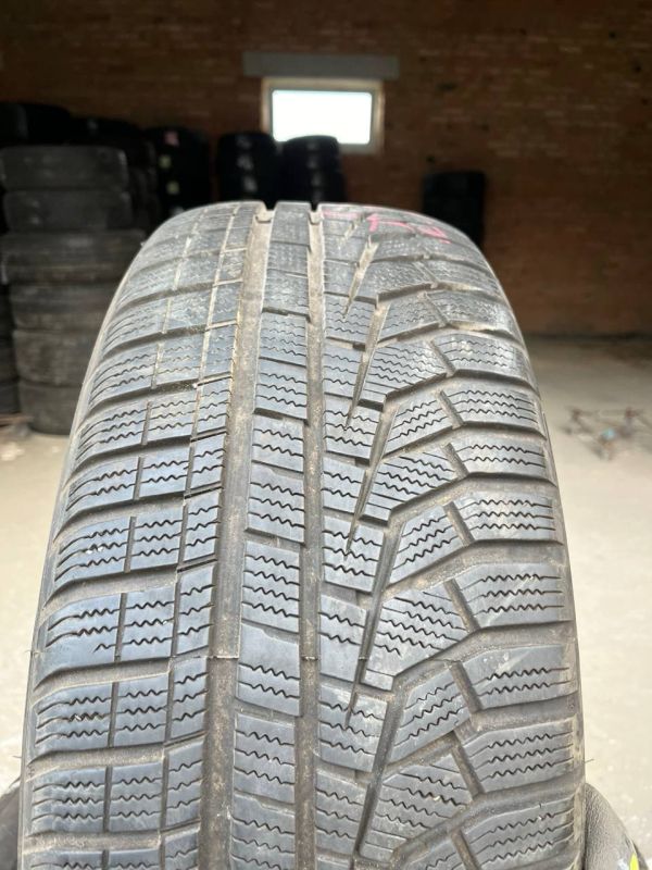 Шини пара HANKOOK I*CEPT EVO2 225/60/R17 зима резина