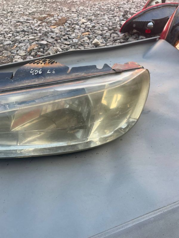 Фара передня ліва Пежо 406 Peugeot 406 Уцінка