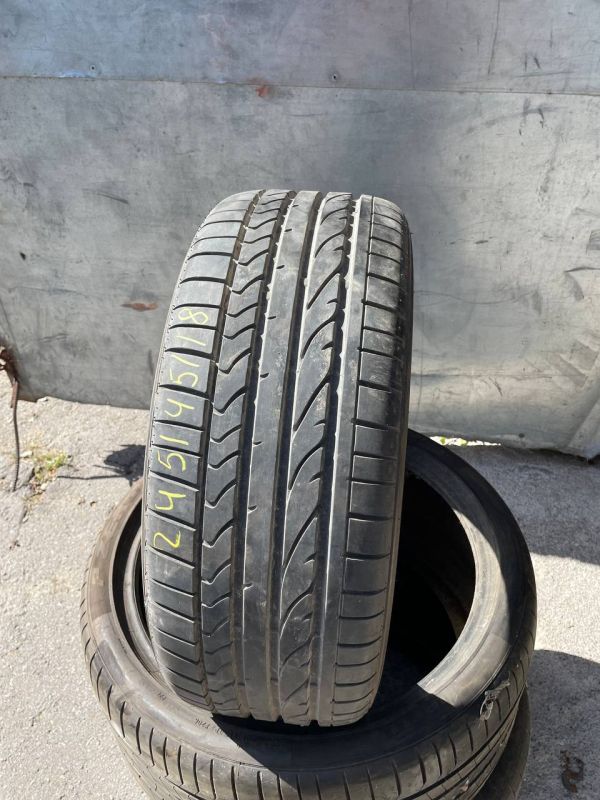 Bridgestone Potenza re 245/45  r18