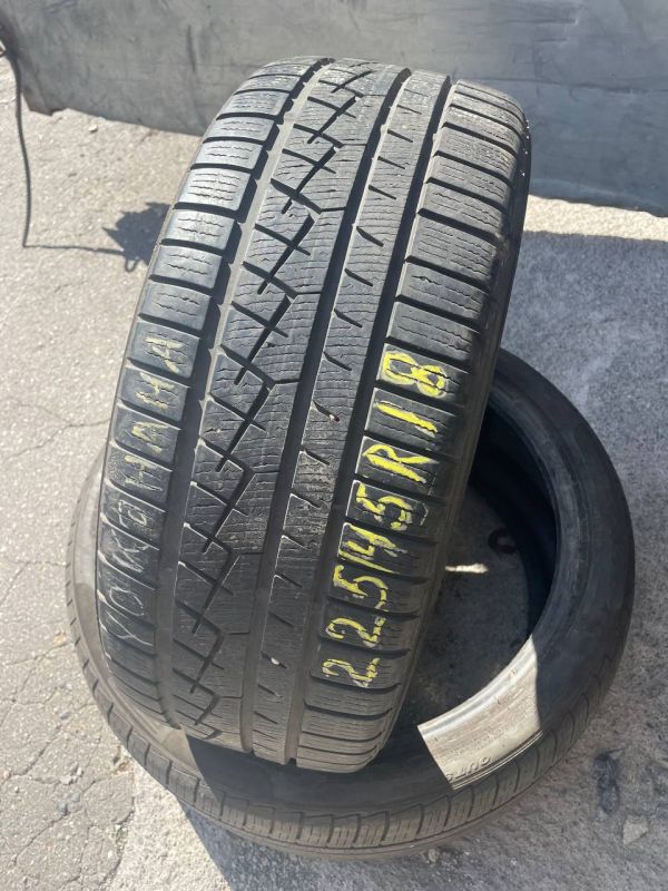 Yokohama 225/45 r18 