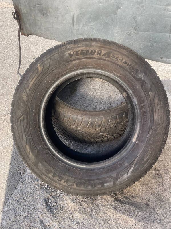 Goodyear 235/65 r16c 2022p 