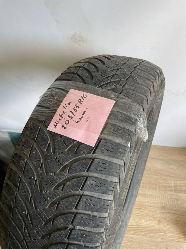 Шина Одіночка Michelin 205/55 r16 Зима 4mm