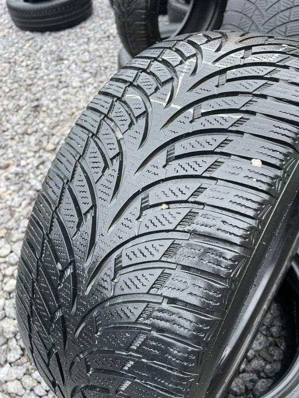 Шини пара Nankang 215/45 r16 зима Гума