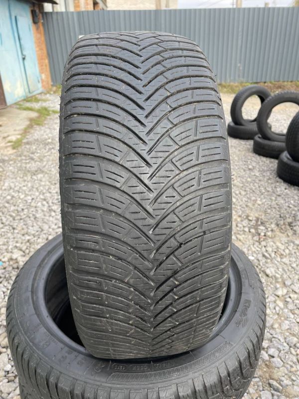 Шини пара Kleber 205/45 r17 зима Гума