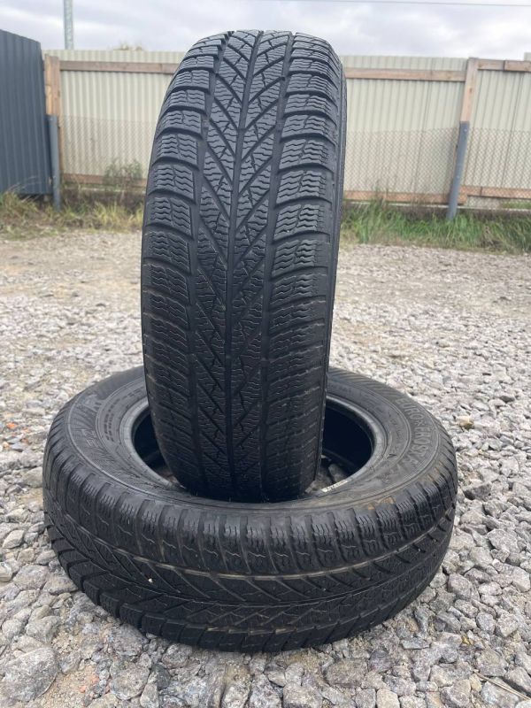 Шини пара Gislaved 185/65 r15 зима Гума