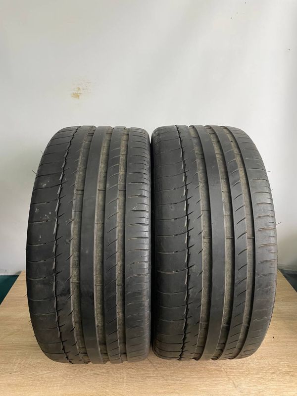 Шини пара Michelin 235/35 r19 літо Гума