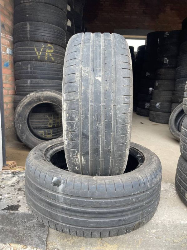 Шини пара Dunlop 225/50 r17 літо Гума