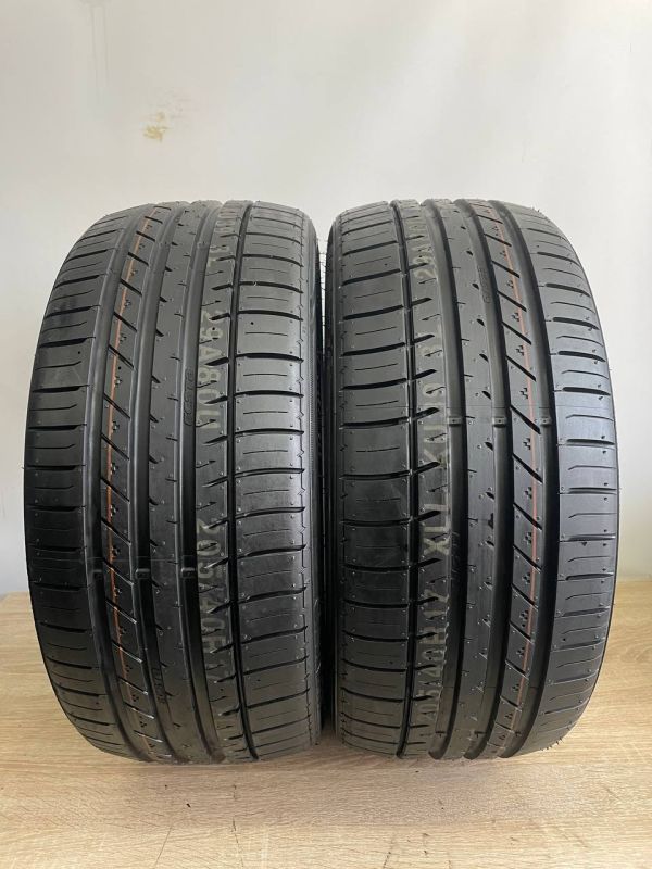 Шини пара Kumho 205/40 r17 літо Гума