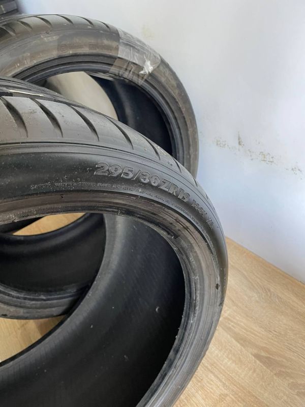 Шини пара Nokian 295/30 r19 літо резина