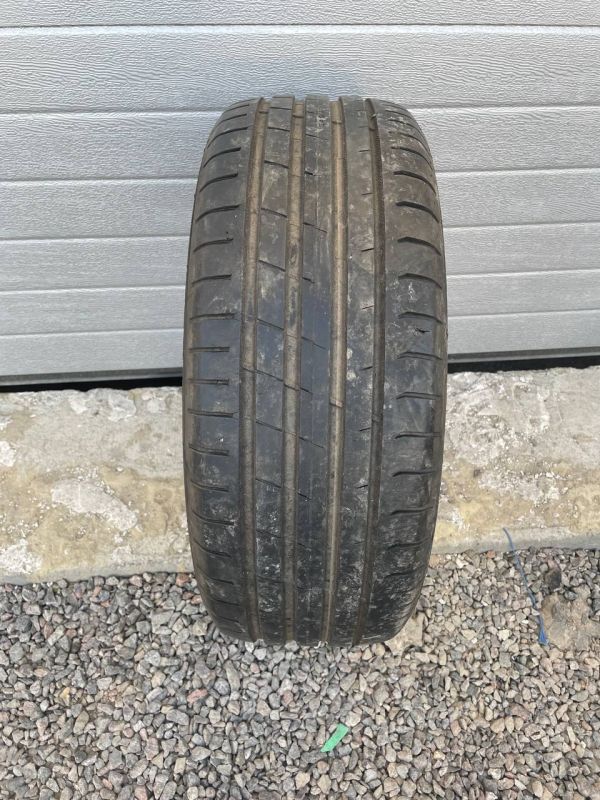 Шина розпаровка Nokian 215/55 r17 резина