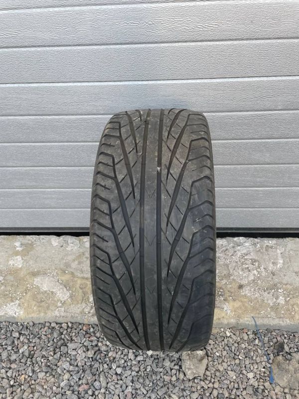 Шина одіночка 245/35 r19 резина