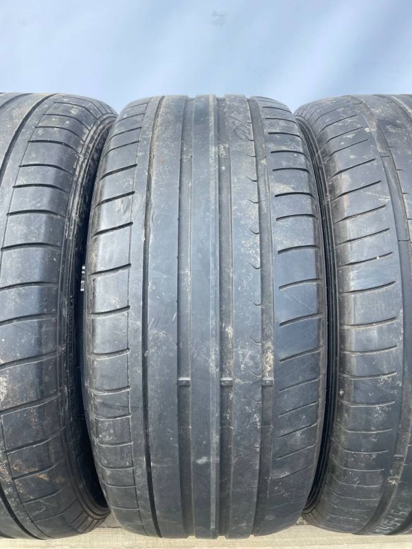 Шини комплект Dunlop 245/50 r18 літо резина