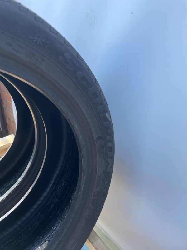 Шини пара Pirelli 255/45 r19 літо резина