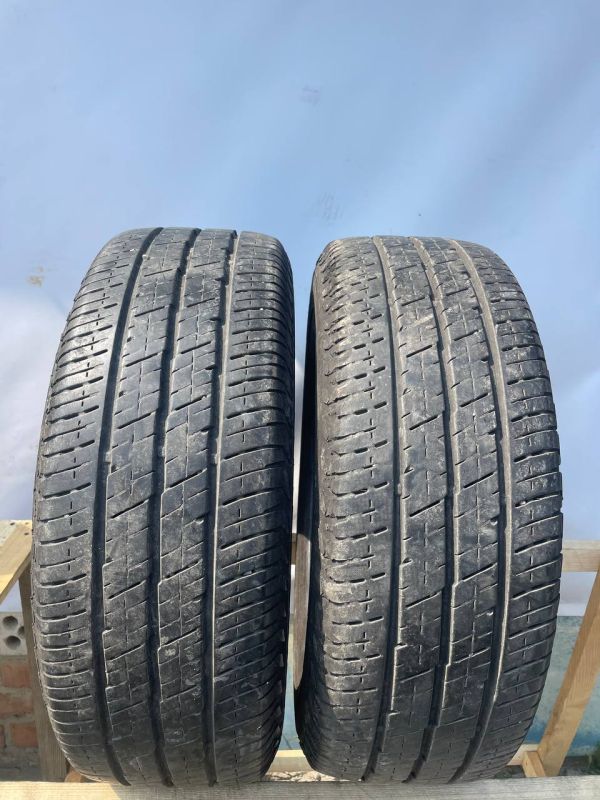 Шини пара Continental 215/65 r15c літо резина