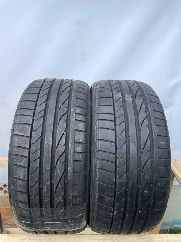 Шини пара Bridgestone 215/40 r17 літо резина