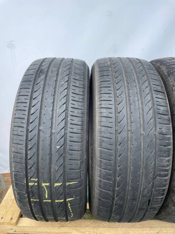 Шини комплект Toyo 215/50 r18 літо резина