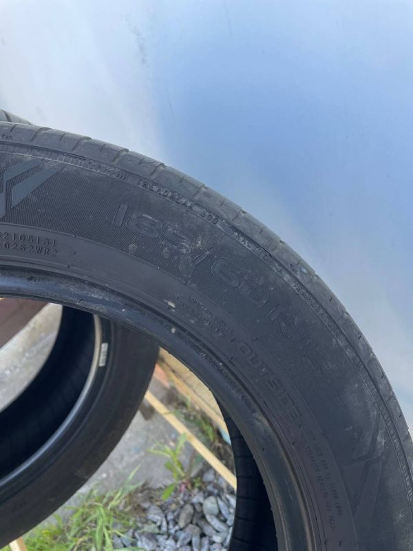 Шини пара Nokian 185/60 r15 літо резина