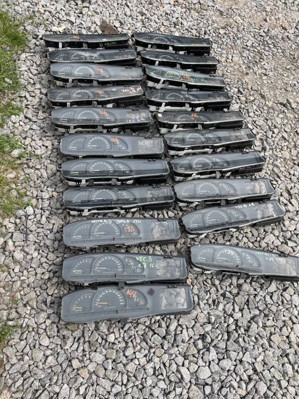 Панель приладів,щиток приборів Opel Vectra B Опель Вектра приборка