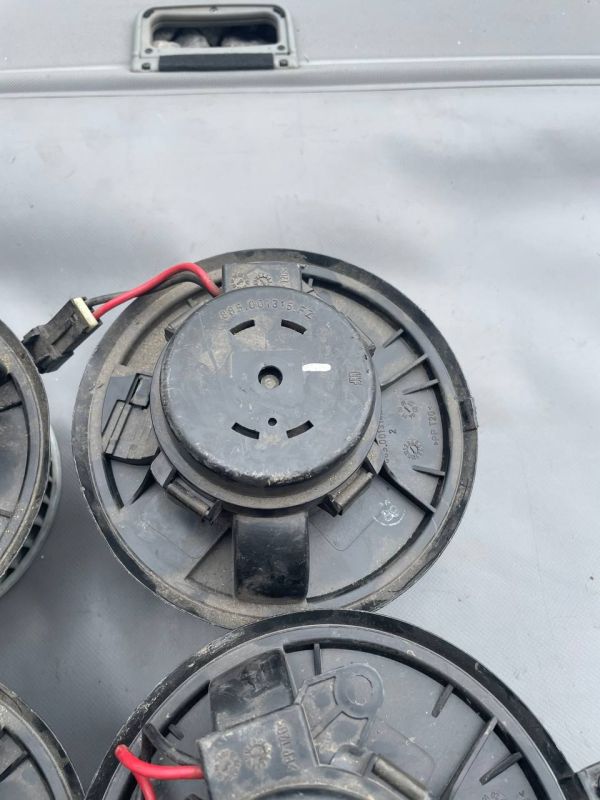 52488121 Моторчик печки Renault Laguna 2 вентилятор електродвигун опалювача 885001315.FZ лагуна 