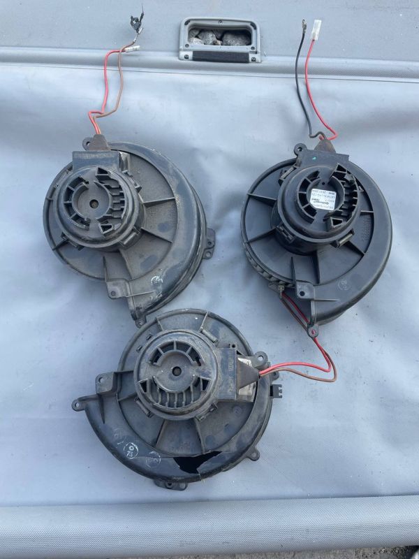 Вентилятор печки, моторчик опалювач пічки Opel Astra H 