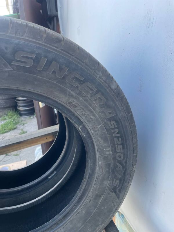 Шини пара Falken 215/70 r16 літо Резина