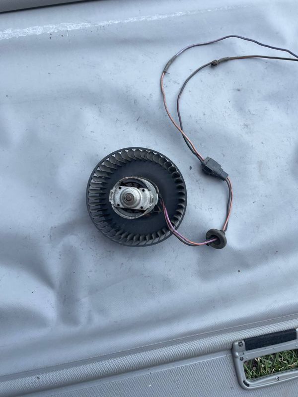 Моторчик печки / Мотор вентилятора печки / Вентилятор пічки / Моторчик пічки  Ford Ka (1996-2008 р.в) Ford Fiesta (1995-2002 р.в) Ford Puma (1997-2001 р.в)