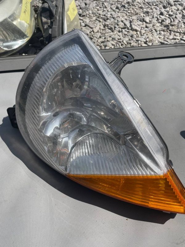 Фара права Ford Ka 1996-2008р. фара форд Ка