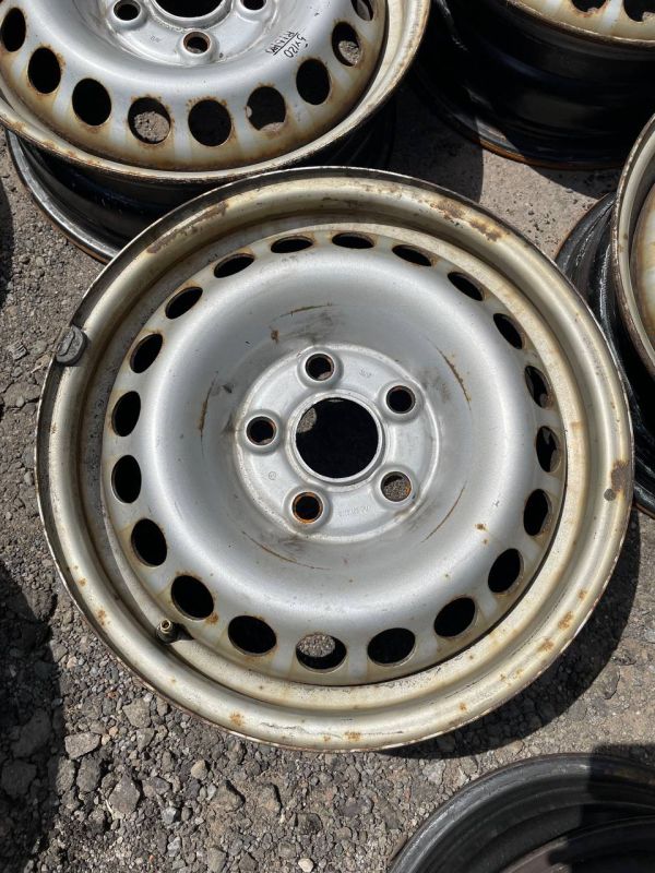 Диски металеві комплект Volkswagen 5x120 r16 еt 51