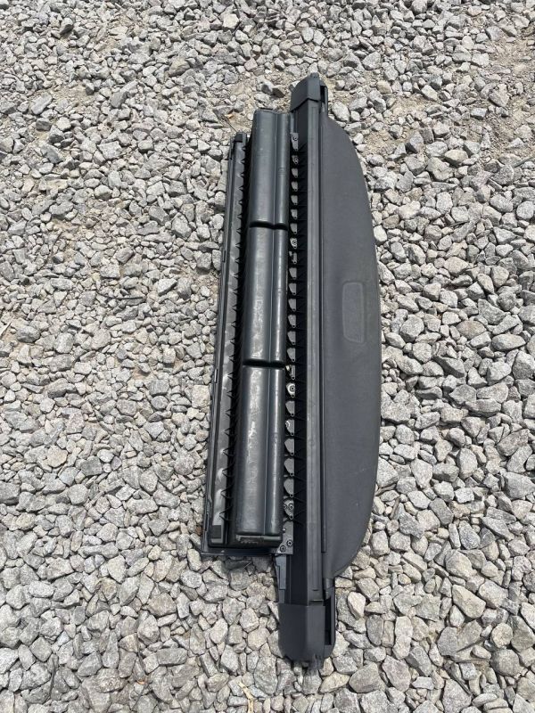 Шторка багажника Volvo v50 2004-2007 ролета багажника 39898414
