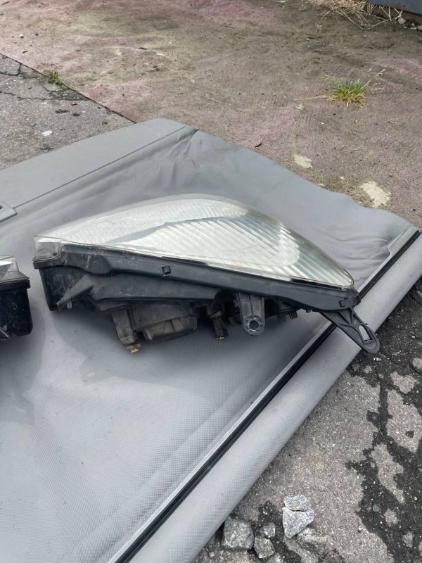 Фари пара ліва права для Citroen C5 (2001-2004)