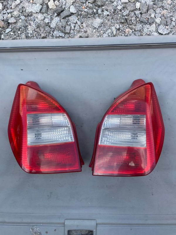 Ліхтарі пара стопи задні лівий правий Citroen C2
