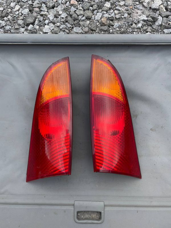 Стопи ліхтарі Фонарі лівий правий Форд фокус мк1 Focus