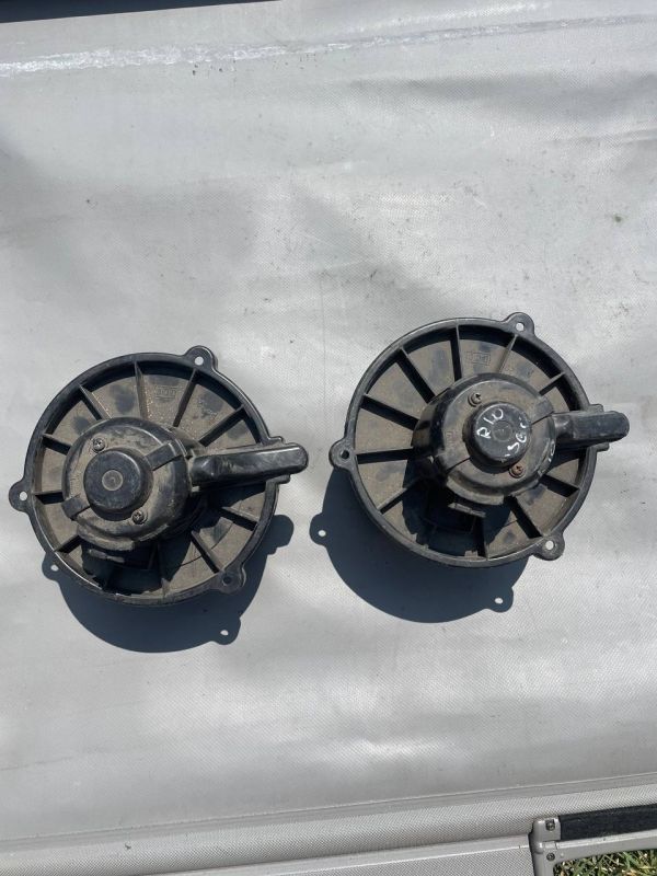 Моторчик печки вентилятор Kia Cerato (04-08) Rio