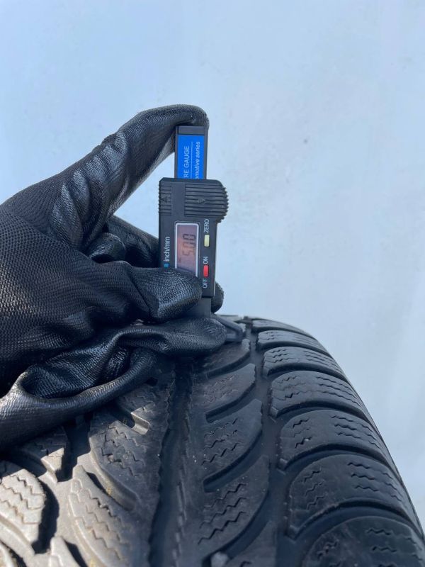 Шини пара Debica 195/65 r15 зима резина