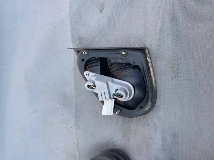 Фонарь стоп задній ланос сенс (ліхтар задній lanos sens)