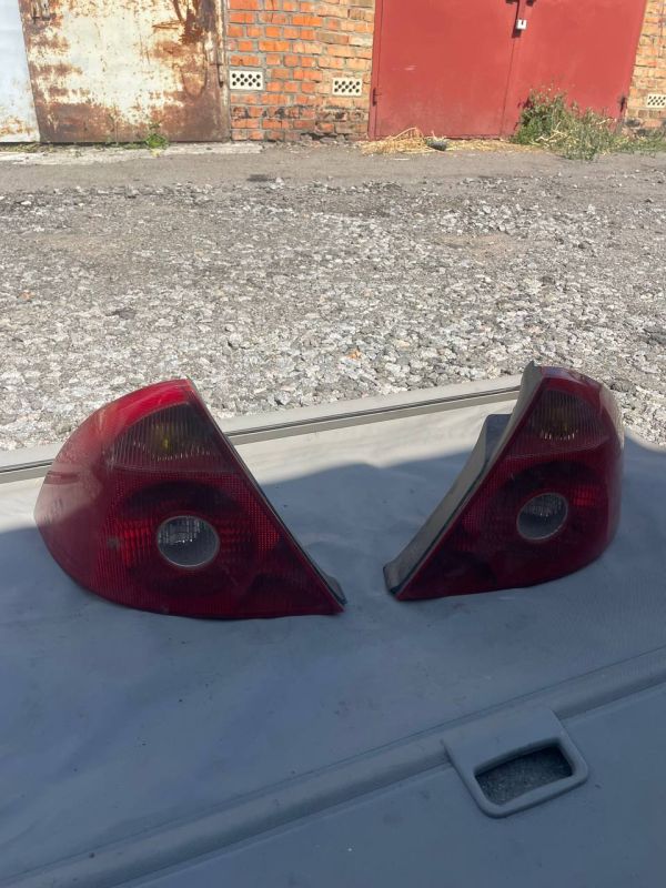 Задні ліхтарі стопи пара правий лівий Ford Mondeo 3 форд мондео