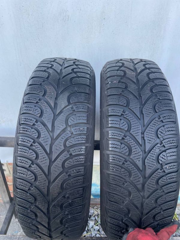 Шина пара Fulda 175/65 r15 зима резина
