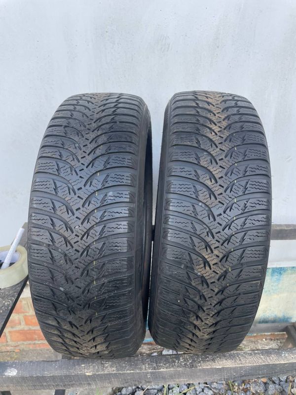 Шини пара Kumho 185/60 r15 зима резина