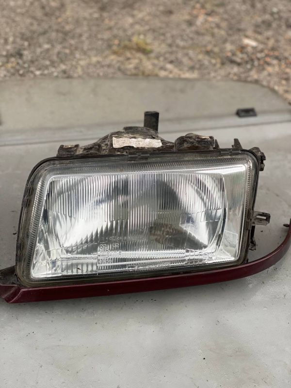 Фара ліва Ауді 80 Audi 80