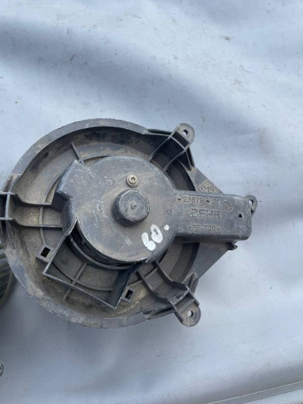 Вентилятор моторчика пічки Печка обдува renault laguna и 2387901