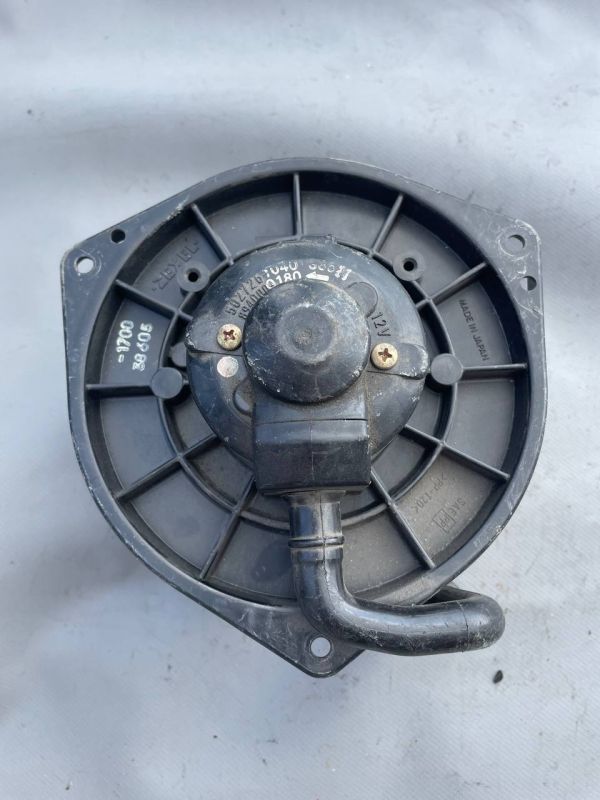 Вентилятор пічки Lancer