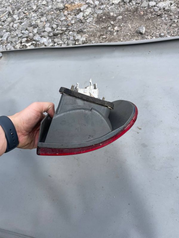 Задній лівий стоп ліхтар FIAT PUNTO I CABRIO 93-99 фонарь