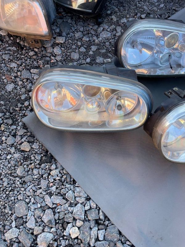 Фари передні ліві праві Гольф 4 Golf 4