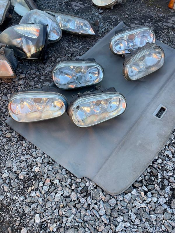 Фари передні ліві праві Гольф 4 Golf 4