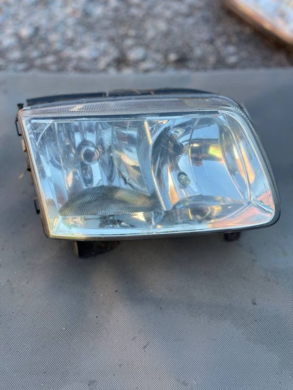 Фара передня права Volkswagen Polo 3 1998-2001р.