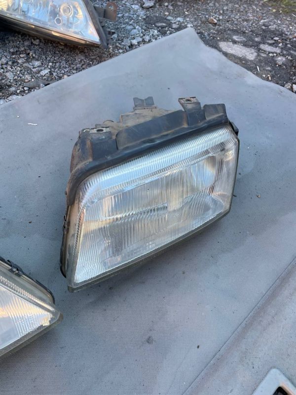 Фари передні пара ліва права оптика Audi A4 B5 Ауді