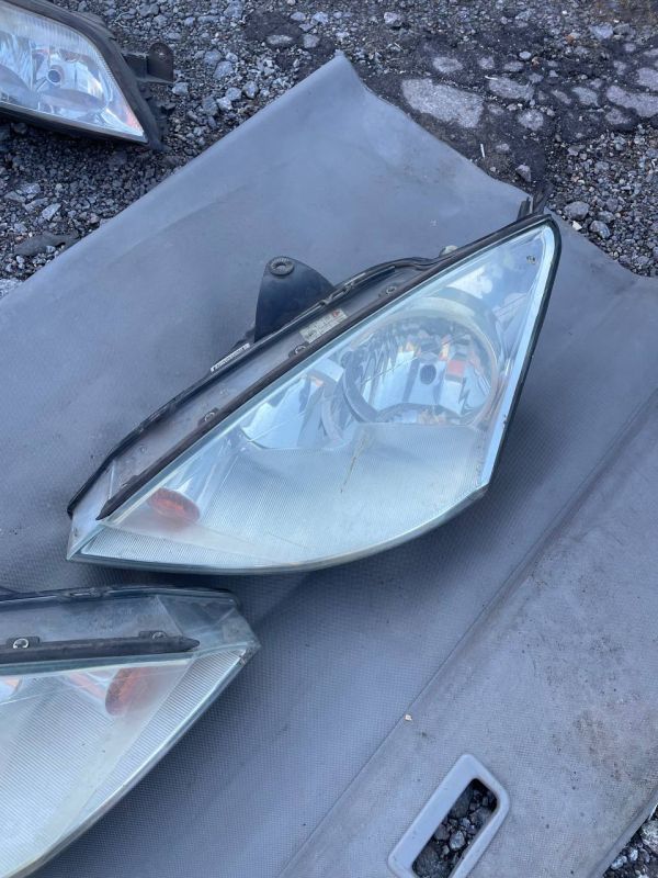 Фари форд фокус 1 з поворотніком